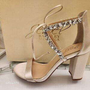 Jewel Badgley Mischka Satin Embellished Half block, Sandals. NIB. Size 6.5
